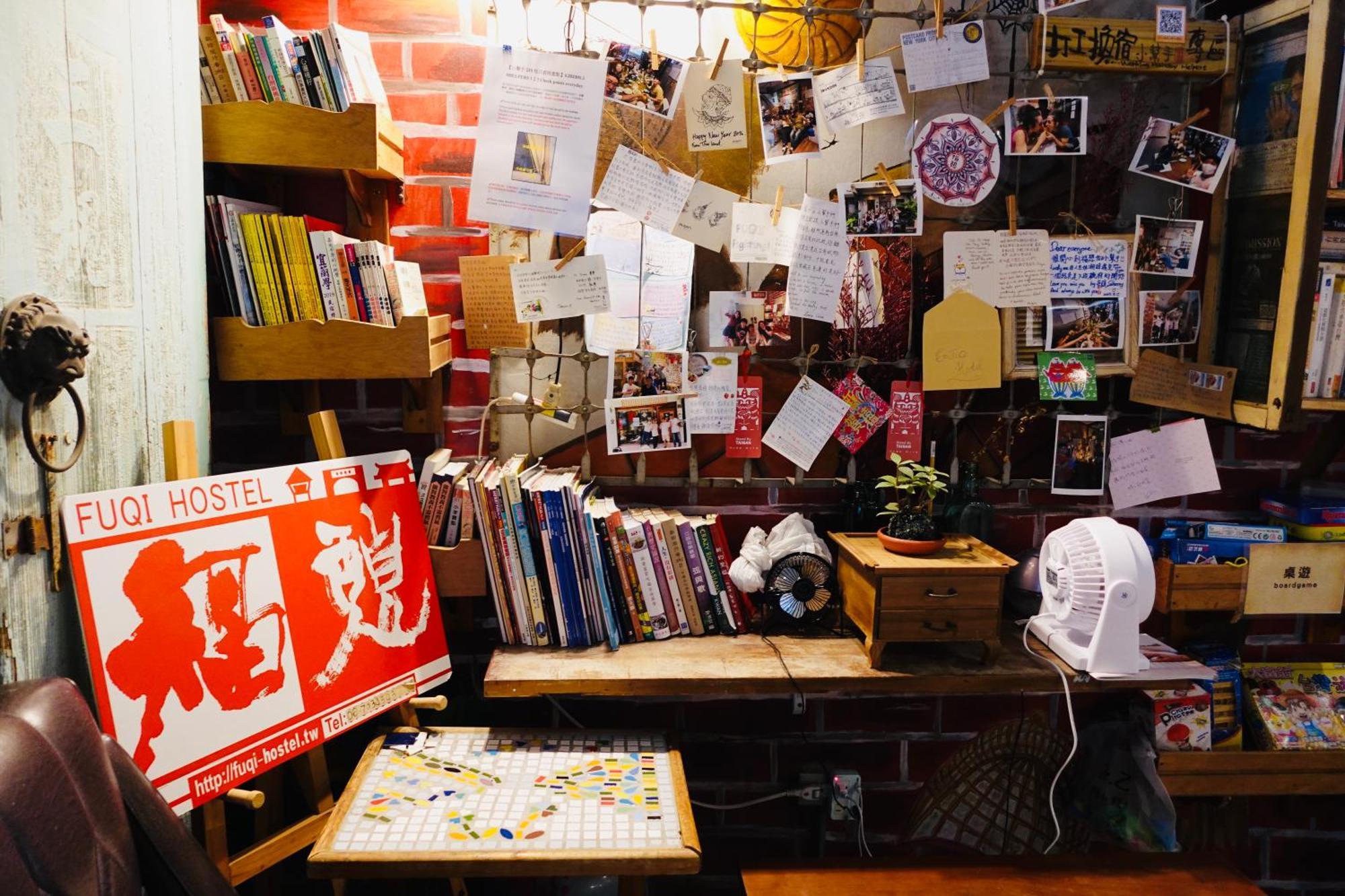 Fuqi Hostel - Heping Tainan Exterior foto