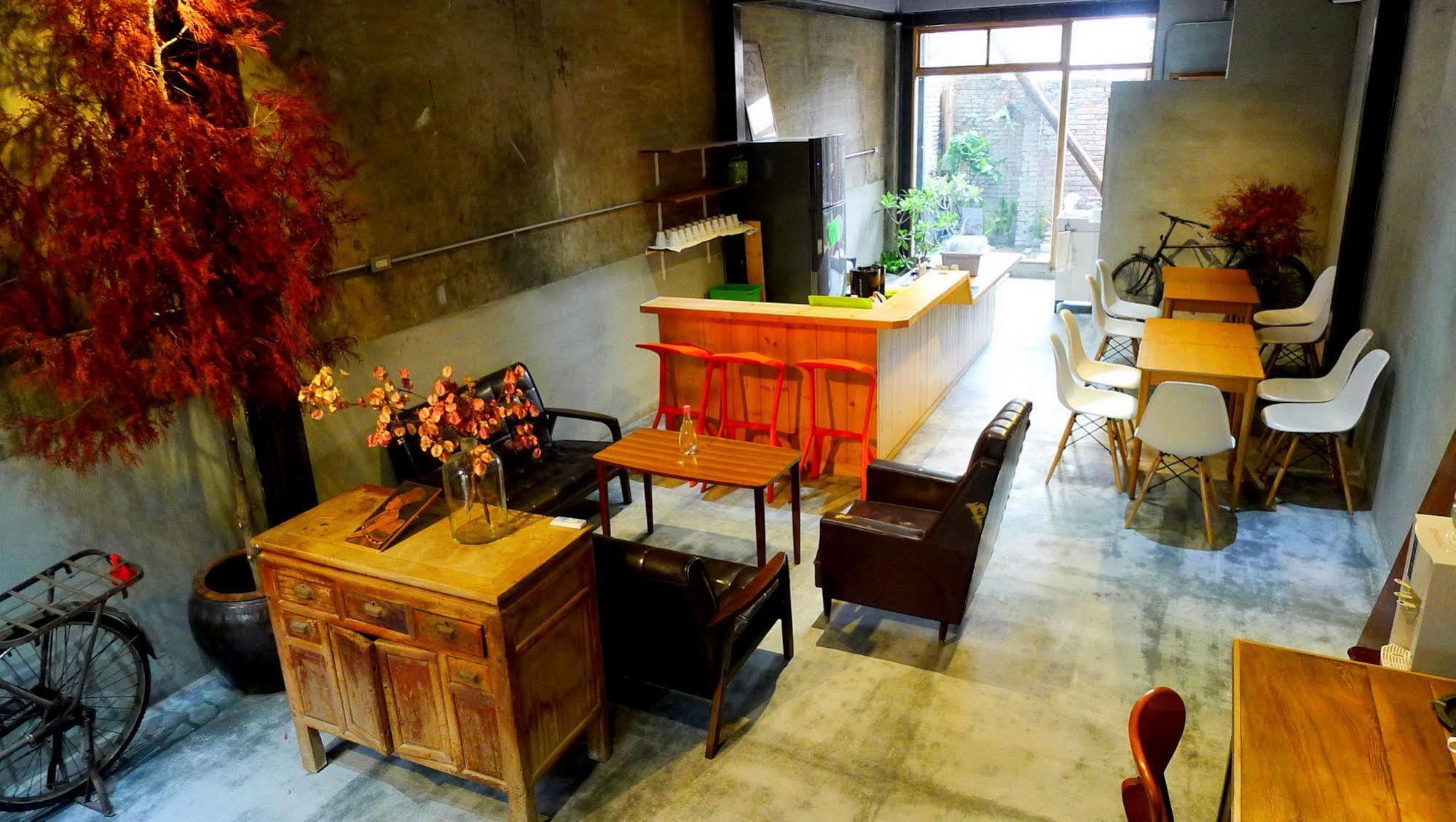 Fuqi Hostel - Heping Tainan Exterior foto